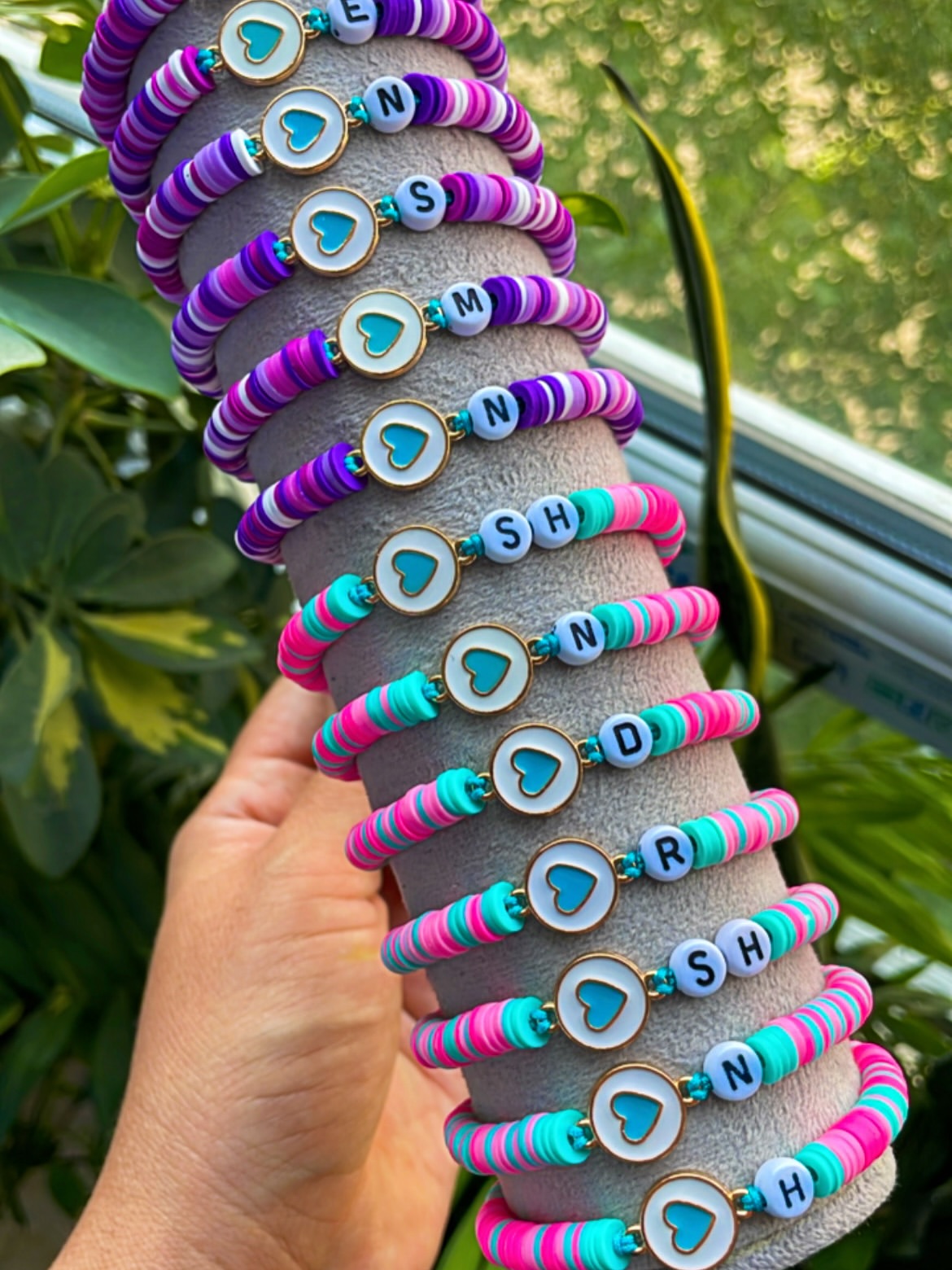 گیفت تولد با حروف اول اسم