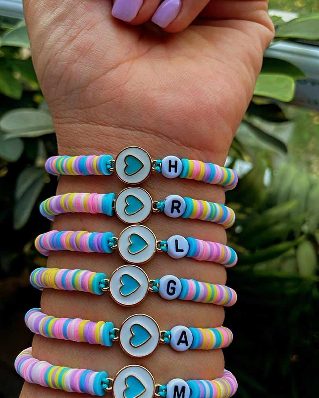 گیفت دستبند با حرف اول اسم